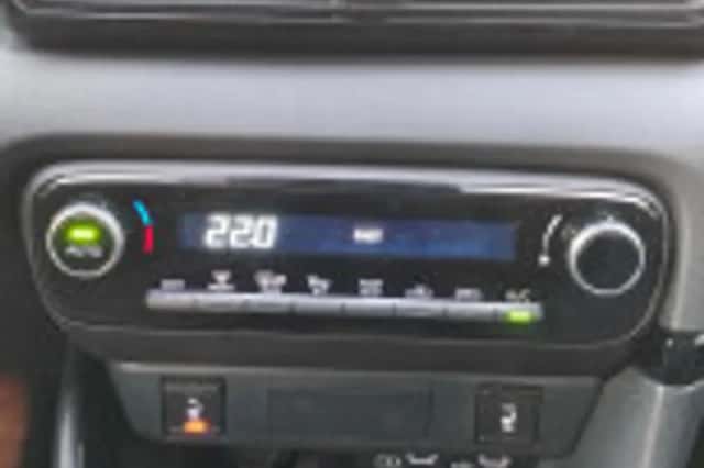Toyota Yaris (2025) thumbnail 61