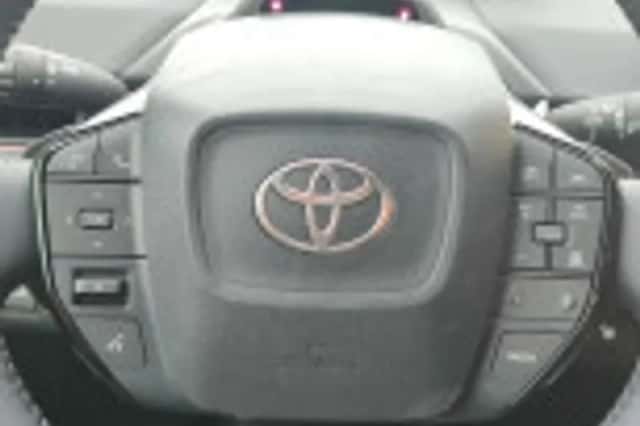 Toyota bZ4X (2026) thumbnail 62