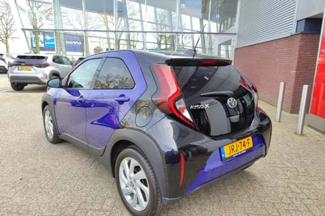 Toyota Aygo X (2022) thumbnail 9