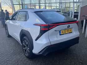 Toyota bZ4X (2025) thumbnail 64