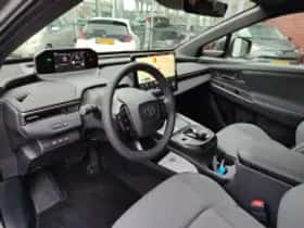 Toyota bZ4X (2026) thumbnail 4