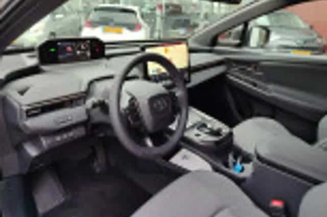 Toyota bZ4X (2026) thumbnail 48