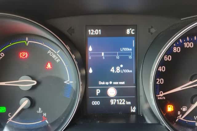 Toyota C hr (2023) thumbnail 19