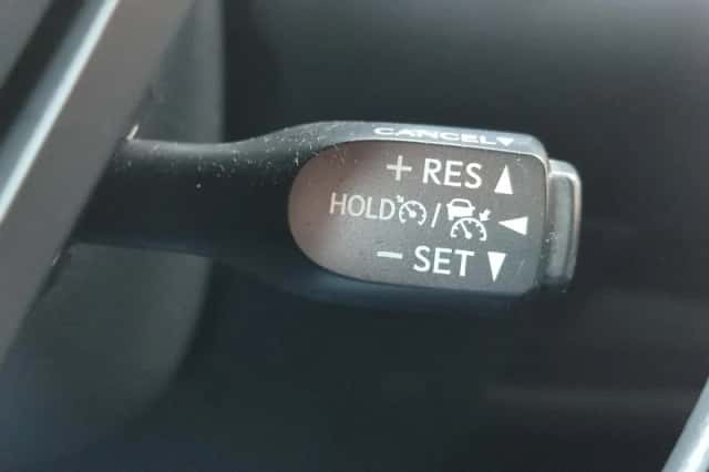Toyota C hr (2023) thumbnail 24