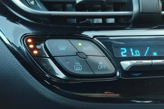 Toyota C hr (2023) thumbnail 30