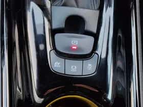Toyota C hr (2023) thumbnail 34