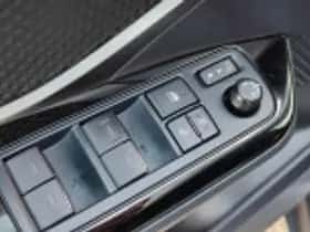 Toyota C hr (2023) thumbnail 55