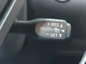 Toyota C hr (2023) thumbnail 62