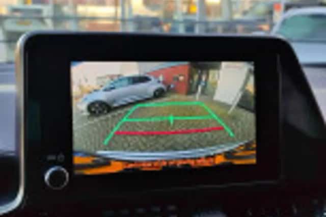 Toyota C hr (2023) thumbnail 65
