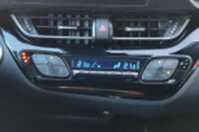 Toyota C hr (2023) thumbnail 67