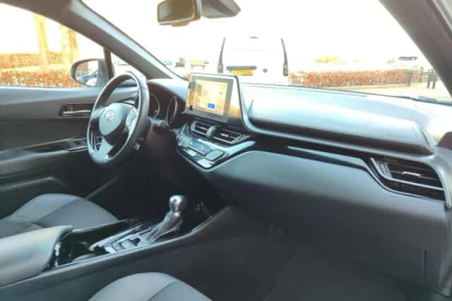 Toyota C hr (2023) thumbnail 87