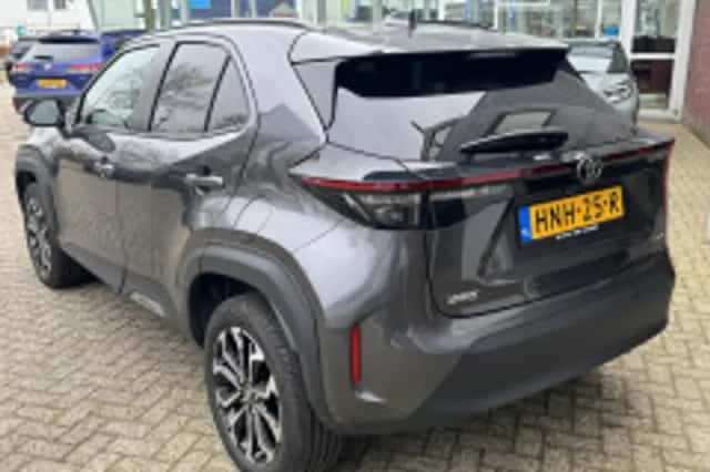 Toyota Yaris Cross (2025) thumbnail 3