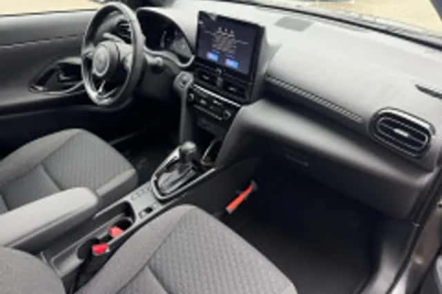 Toyota Yaris Cross (2025) thumbnail 4