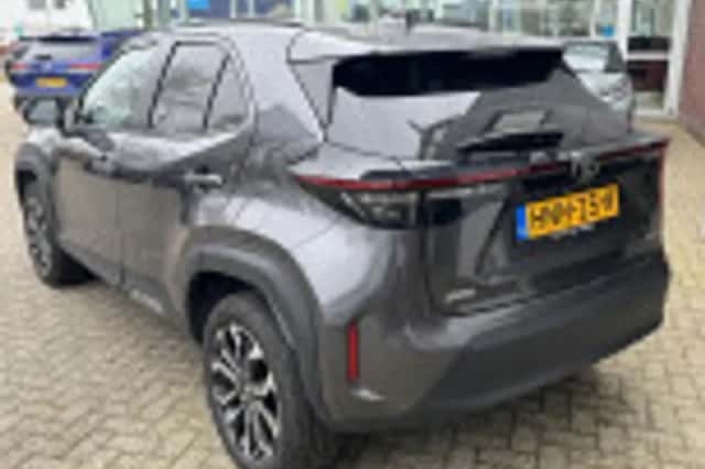 Toyota Yaris Cross (2025) thumbnail 33