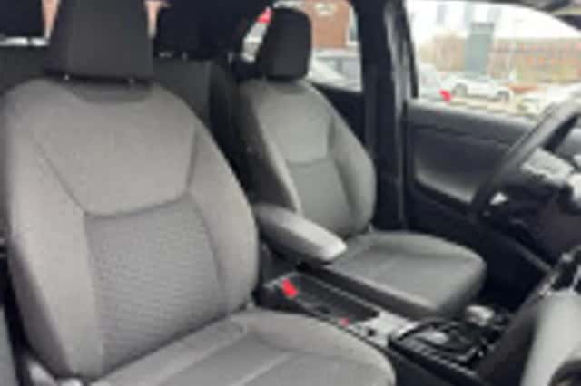 Toyota Yaris Cross (2025) thumbnail 40