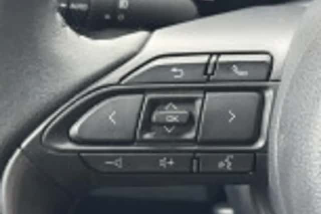 Toyota Yaris Cross (2025) thumbnail 43