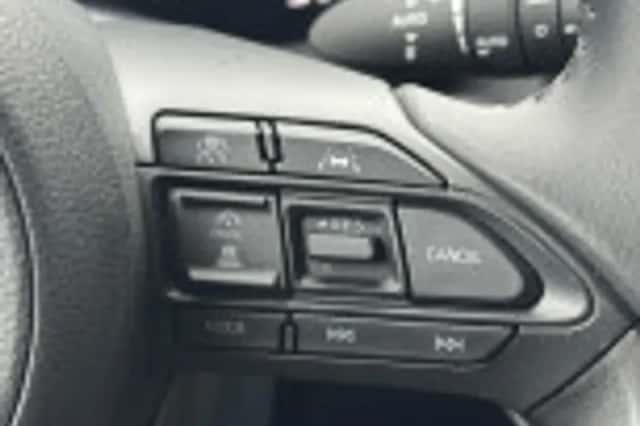 Toyota Yaris Cross (2025) thumbnail 45