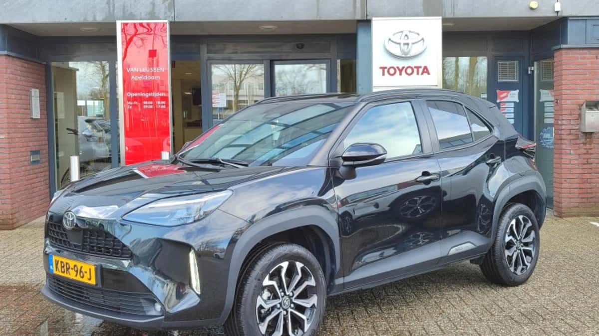 Toyota Yaris Cross (2024) — foto 1