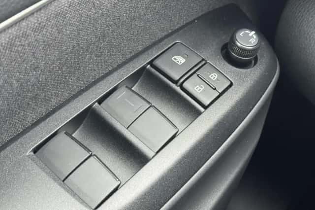 Toyota Yaris Cross (2024) thumbnail 18