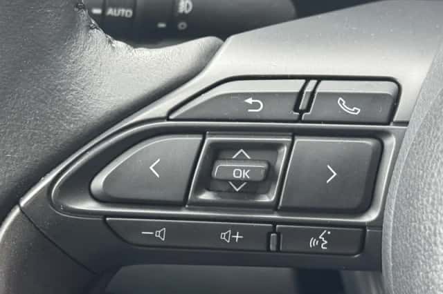 Toyota Yaris Cross (2024) thumbnail 21