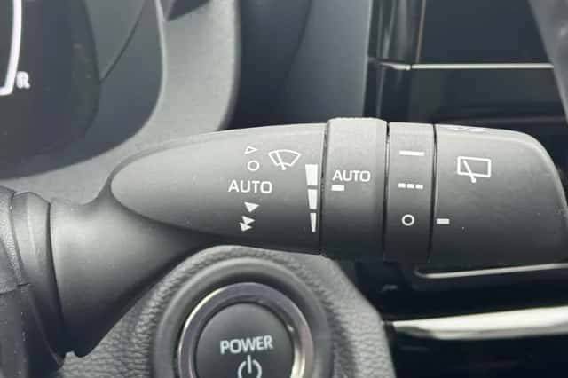 Toyota Yaris Cross (2024) thumbnail 24