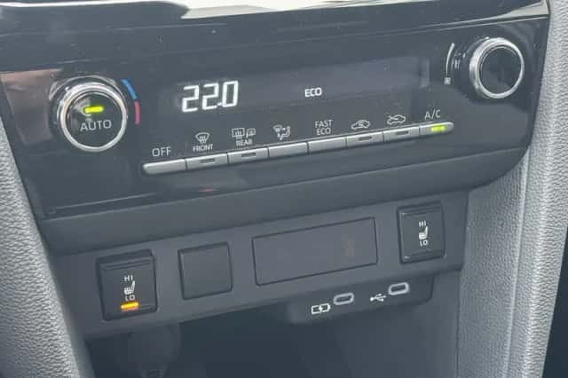 Toyota Yaris Cross (2024) thumbnail 27