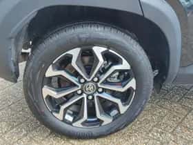 Toyota Yaris Cross (2024) thumbnail 33