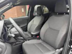 Toyota Yaris Cross (2024) thumbnail 43