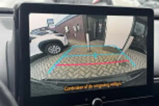 Toyota Yaris Cross (2024) thumbnail 55