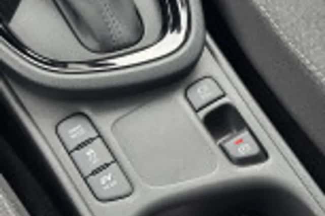 Toyota Yaris Cross (2024) thumbnail 58