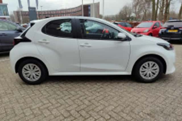 Toyota Yaris (2026) thumbnail 6