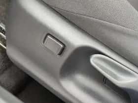 Toyota C hr (2024) thumbnail 17
