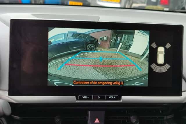 Toyota C hr (2024) thumbnail 29