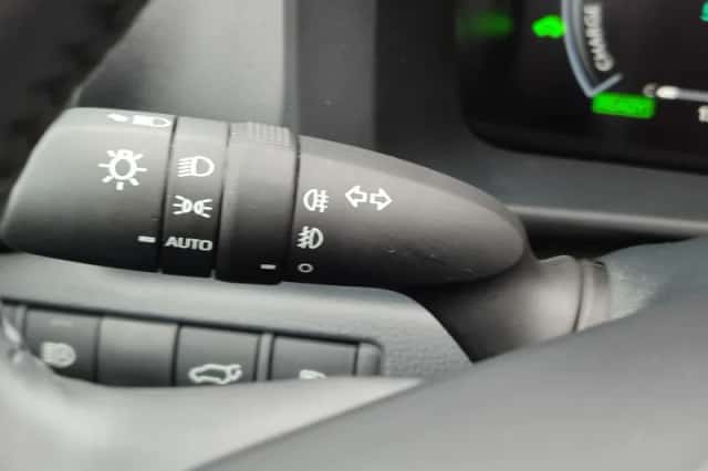 Toyota C hr (2024) thumbnail 33