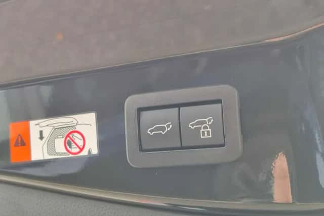 Toyota C hr (2024) thumbnail 38