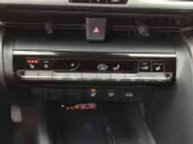 Toyota C hr (2024) thumbnail 61