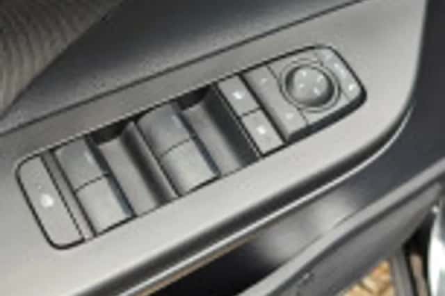 Toyota C hr (2024) thumbnail 62