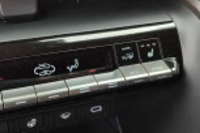 Toyota C hr (2024) thumbnail 67