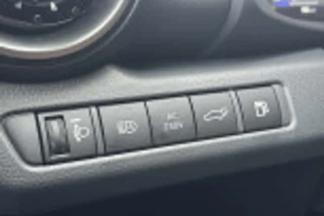Toyota C hr (2026) thumbnail 46