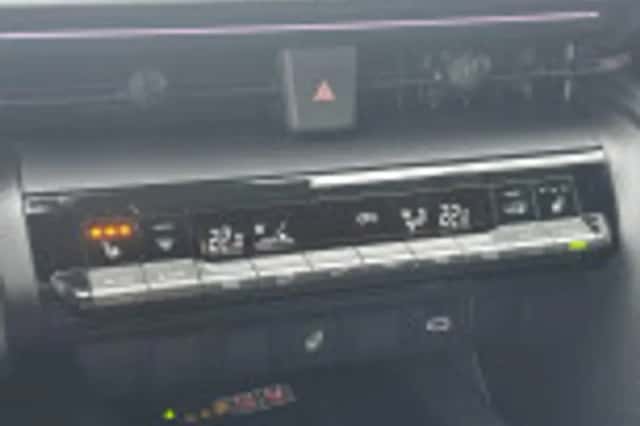 Toyota C hr (2026) thumbnail 54