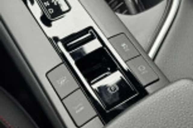 Toyota C hr (2026) thumbnail 56