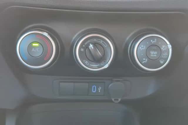 Toyota Aygo X (2025) thumbnail 25