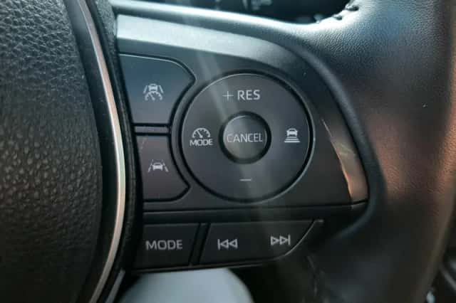 Toyota Corolla (2023) thumbnail 23