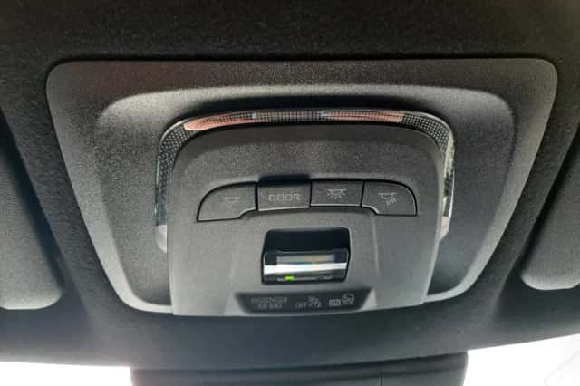 Toyota Corolla (2023) thumbnail 32