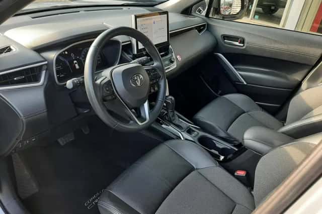 Toyota Corolla (2023) thumbnail 8