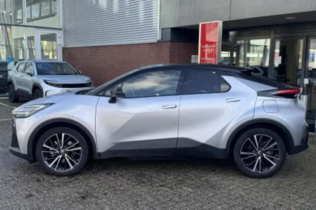 Toyota C hr (2025) thumbnail 2