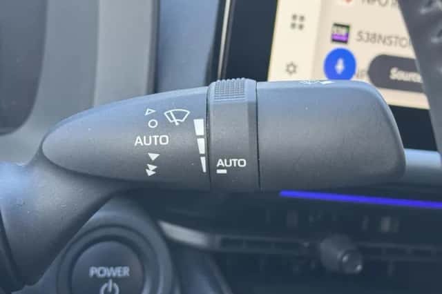 Toyota C hr (2025) thumbnail 25