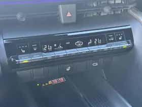 Toyota C hr (2025) thumbnail 32