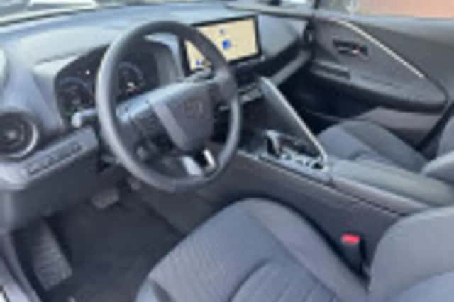 Toyota C hr (2025) thumbnail 40