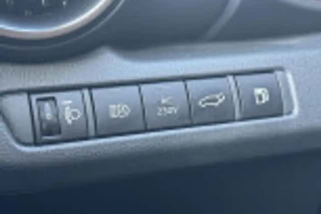 Toyota C hr (2025) thumbnail 50